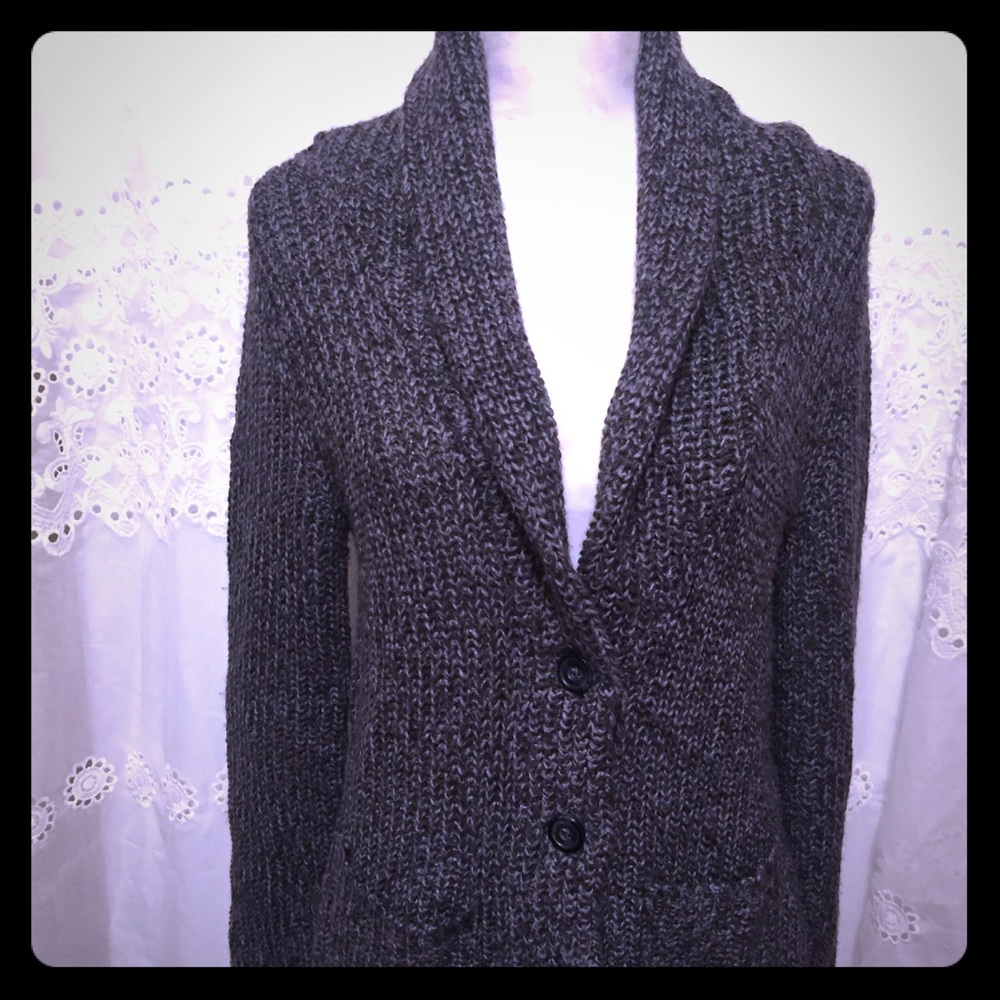Nice Gray Black Knit Sweater